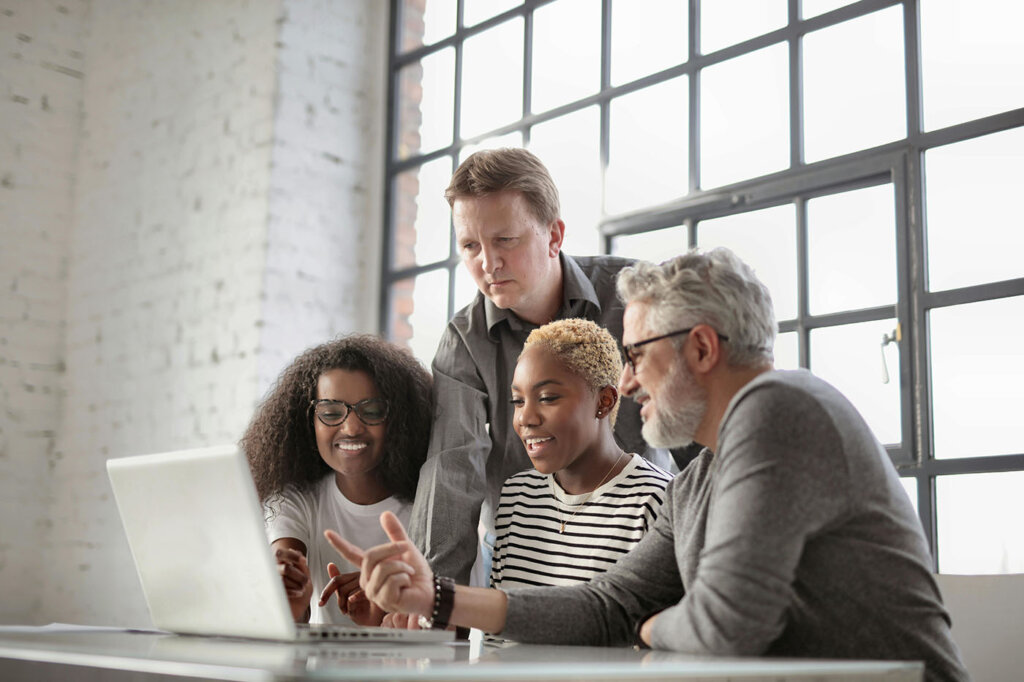 Mastering Sales Success Through an Appointment Setter Mentorship Program