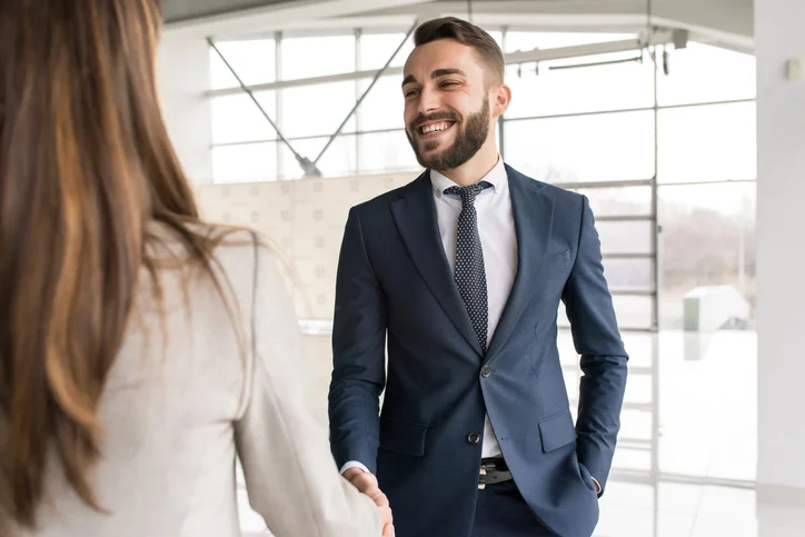 How to Hire Sales Closers Who Convert Leads into Profitable Clients